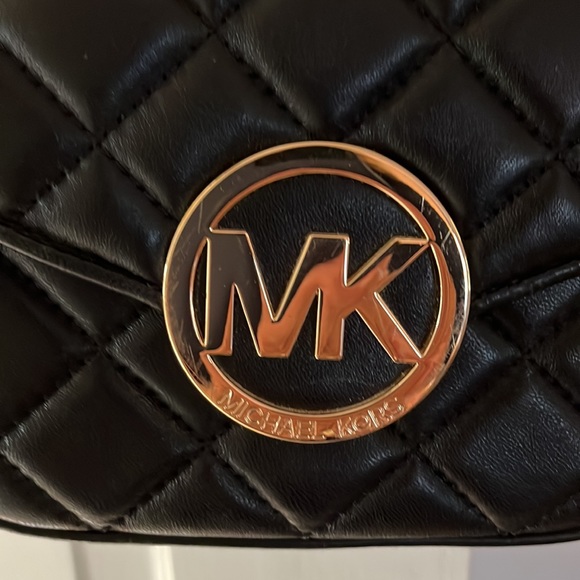 Michael Kors Quilted Crossbody bag - Picture 2 of 5